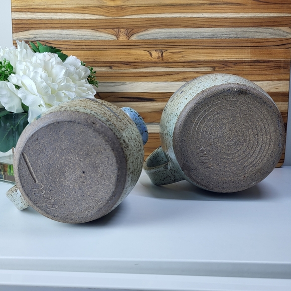 Set of 2 Pottery Jugs / Pitchers, Blue and Grey with Brown flecks. - Picture 5 of 10